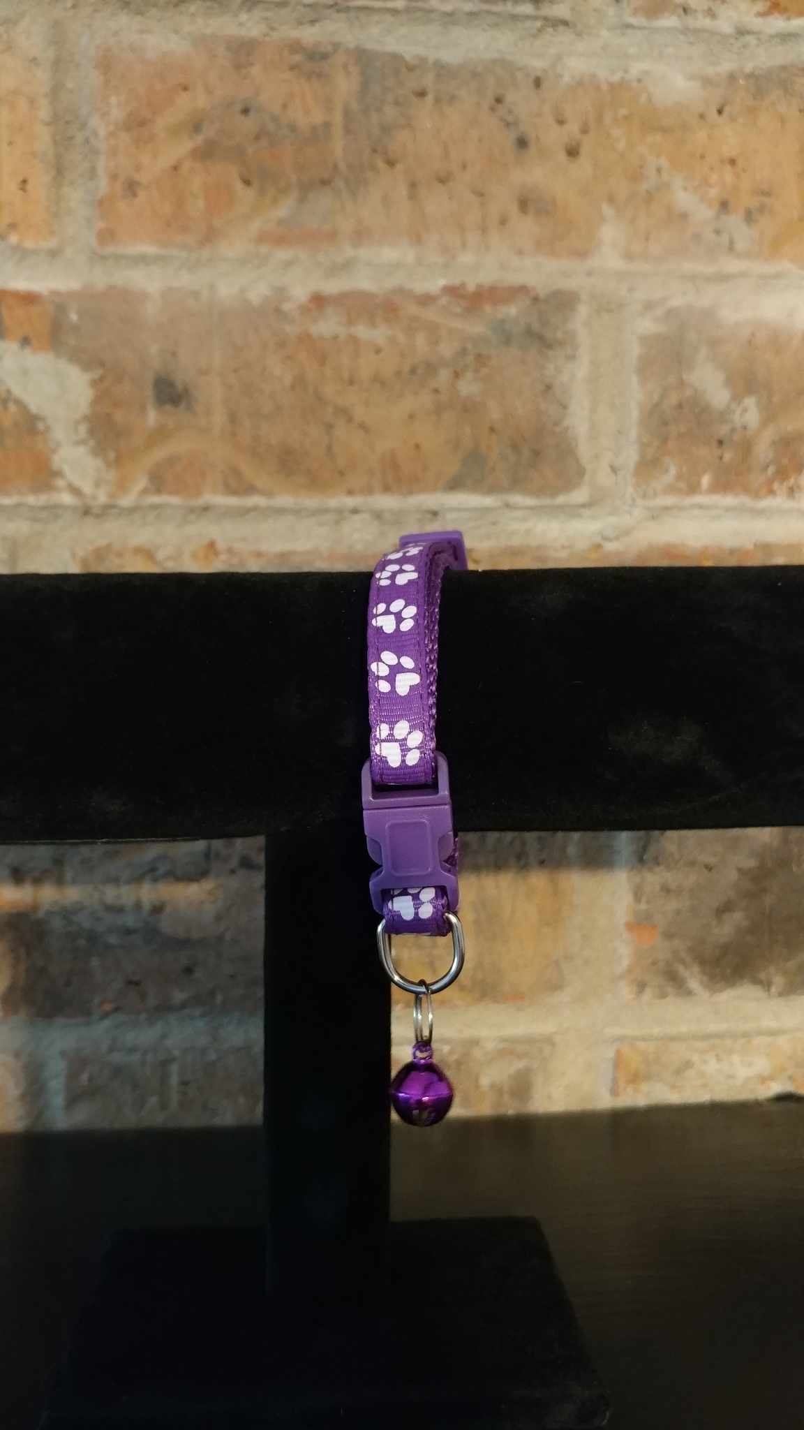 Paw print cat collar