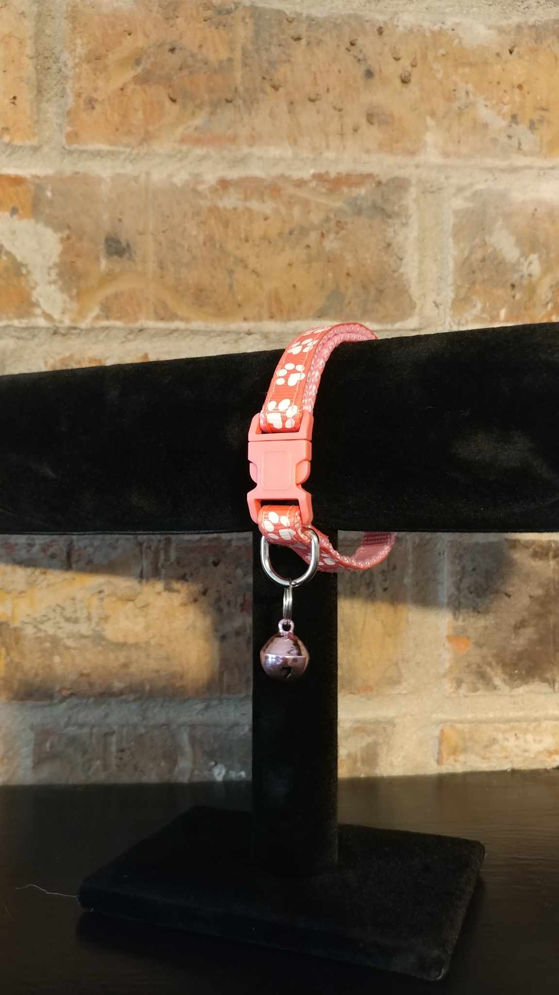 Paw print cat collar