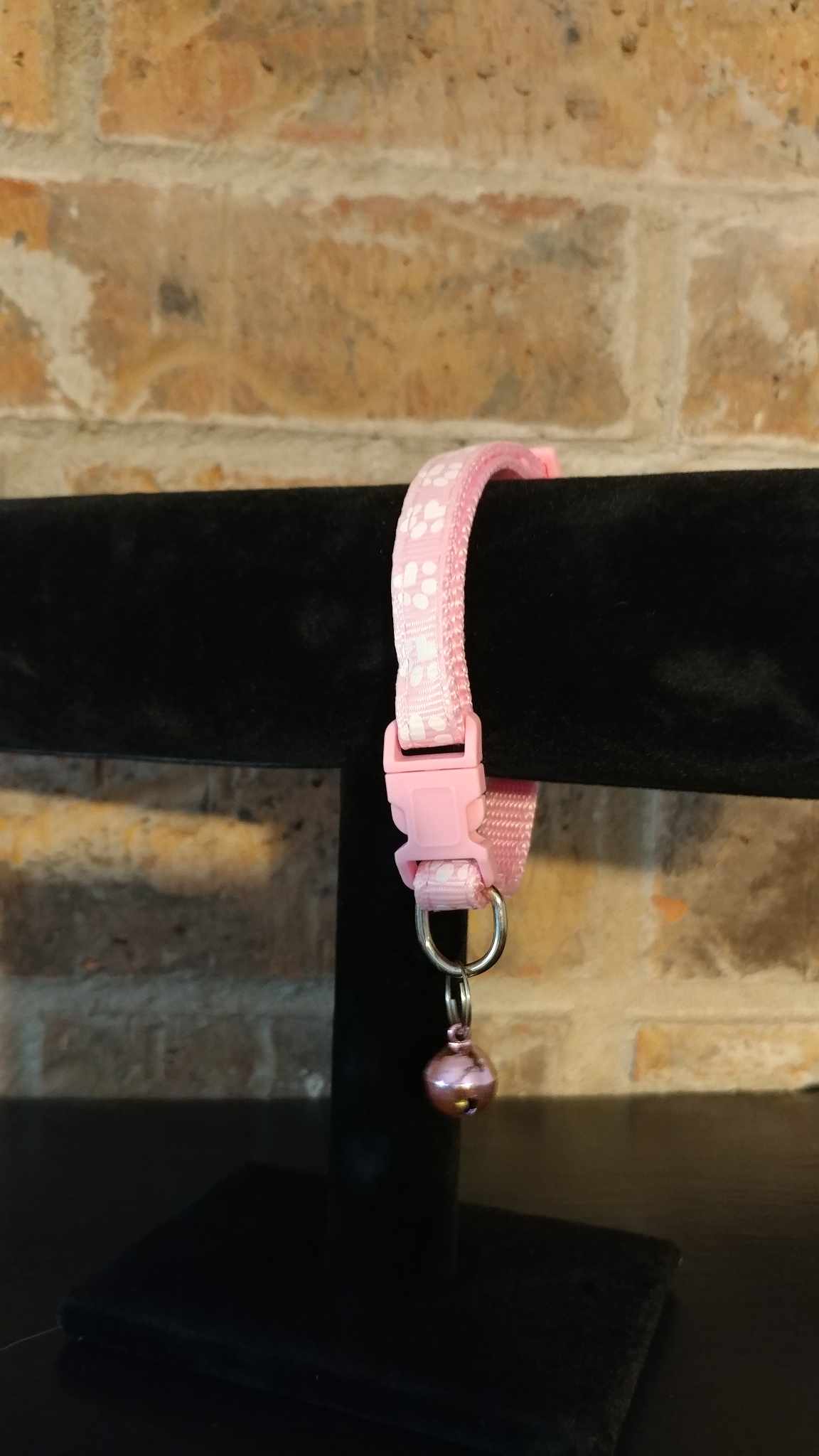 Paw print cat collar